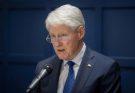 Bill Clinton admits that she tested positive for …